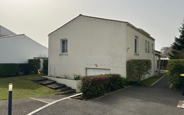 Maison à vendre    5 pièces • 171 m2 Périgny