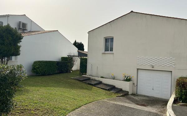 Maison à vendre    5 pièces • 171 m2 Périgny