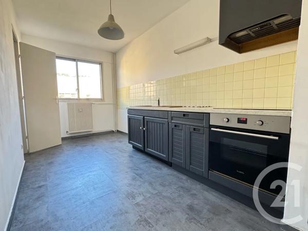 Appartement F3 à vendre  3 pièces - 68 m 2   DREUX  - 28
