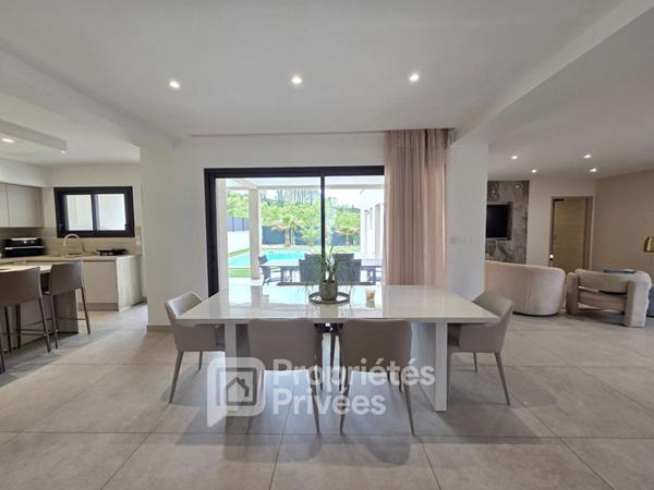 Maison Montélimar 5 pièces 143 m2