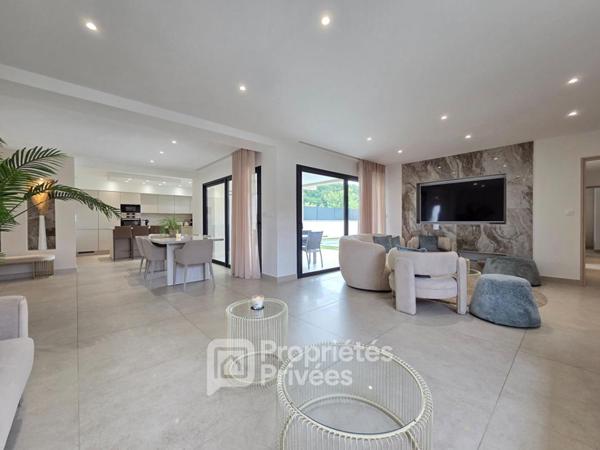 Maison Montélimar 5 pièces 143 m2