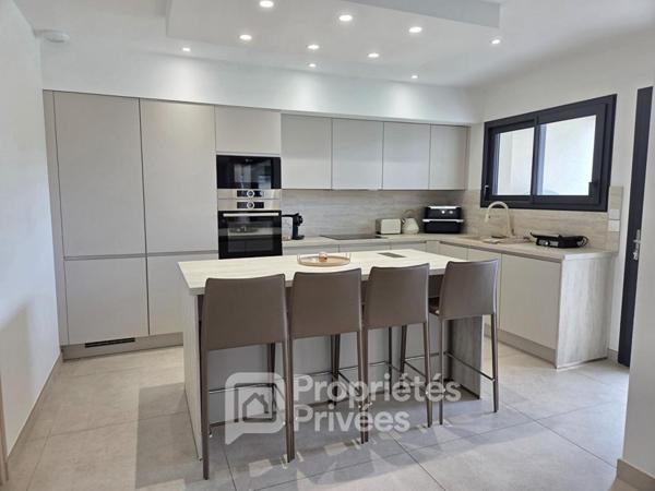 Maison Montélimar 5 pièces 143 m2