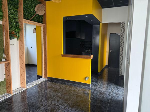 Local commerial 71 m²