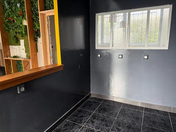 Local commerial 71 m²