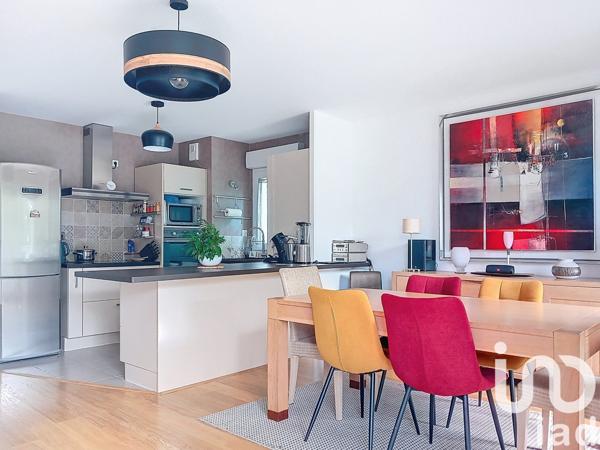 Appartement 4 pièces de 83 m² à Saint-Grégoire (35760)