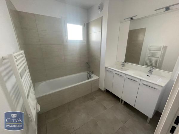 Appartement à louer 3 pièces 63.75m²