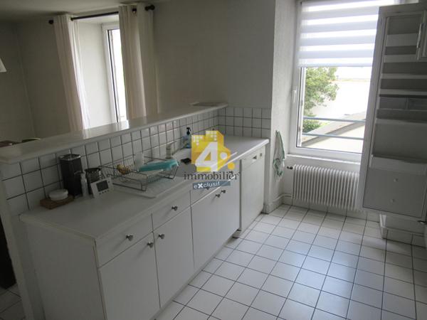 Maison - 12 pièces - 225 m²