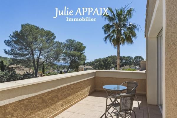 Boulouris (83700) VILLA INDIVIDUELLE AVEC PISCINE PROCHE MER ET COMMERCES