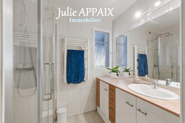 Boulouris (83700) VILLA INDIVIDUELLE AVEC PISCINE PROCHE MER ET COMMERCES