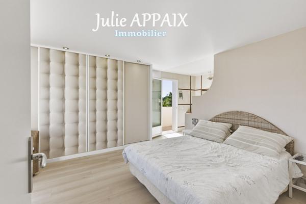 Boulouris (83700) VILLA INDIVIDUELLE AVEC PISCINE PROCHE MER ET COMMERCES