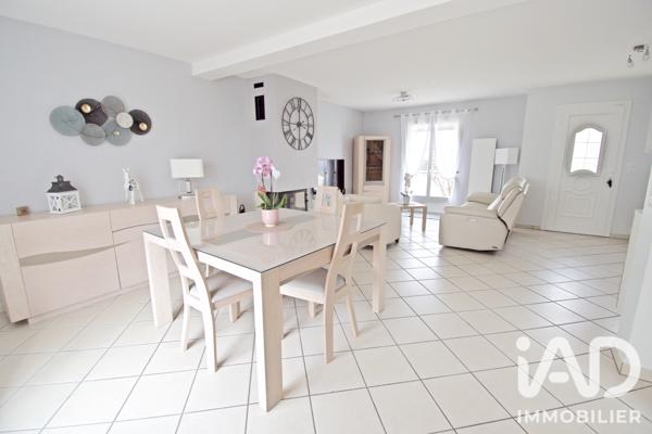 Maison à vendre 6 pièces 101 m² Rouvres-Saint-Jean