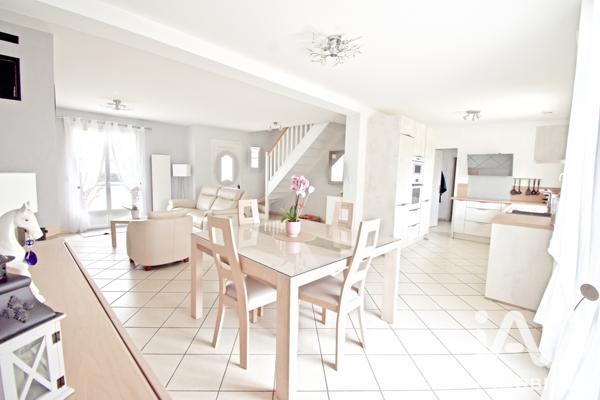 Maison à vendre 6 pièces 101 m² Rouvres-Saint-Jean