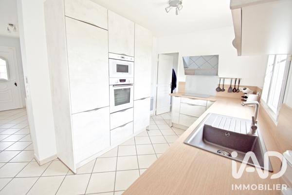 Maison à vendre 6 pièces 101 m² Rouvres-Saint-Jean