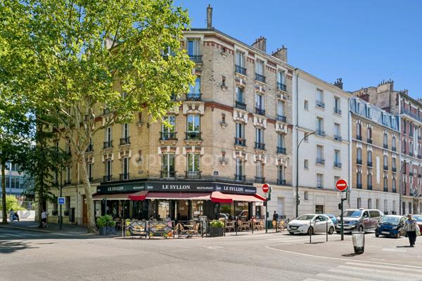 CLICHY (HAUTS DE SEINE, 92) – 2 pièces F2/T2 – excellent état – 40,10 m² - Proche transports, centre-ville, commodités et parc Roger Salengro