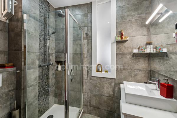 CLICHY (HAUTS DE SEINE, 92) – 2 pièces F2/T2 – excellent état – 40,10 m² - Proche transports, centre-ville, commodités et parc Roger Salengro