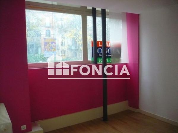 Local commercial 4 pièces à louer