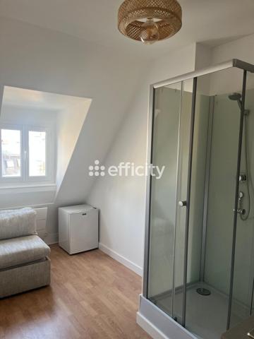 Appartement
         1 pièce
        - 8 m² 97 000 € *