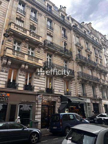 Appartement
         1 pièce
        - 8 m² 97 000 € *
