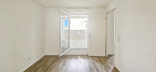 EYSINES - MERIGNAC  LES PINS - Appartement T2 de 44 m² avec terrasse couverte