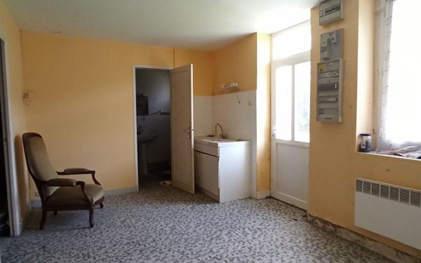 Maison à vendre    3 pièces •  Noyers-sur-Cher