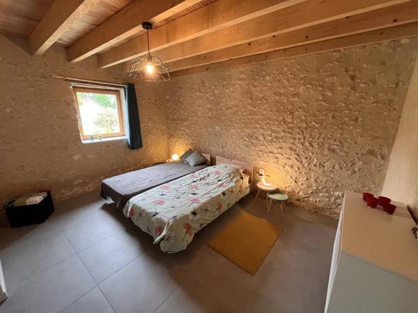 Charmante propriété avec plusieurs habitations dans le Périgord-Vert