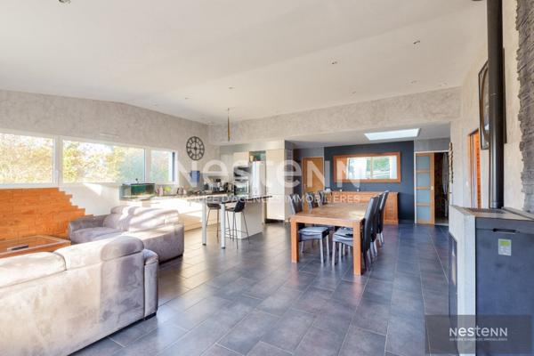 A VENDRE ! HILLION ! Maison de 2013 entièrement de plain pied avec 3 chambres !!