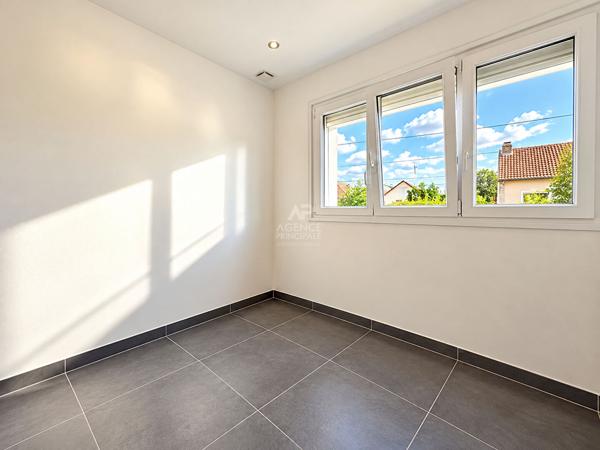 Maison Conflans Sainte Honorine 7 pièce(s) 127 m2 449 900 € **  - Référence  8421