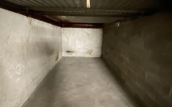 Stationnement à vendre    11,30 m2 Les Lilas