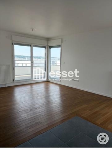 Location Appartement 4 pièces 92.9 m² - Rueil-malmaison 92500