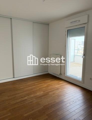 Location Appartement 4 pièces 92.9 m² - Rueil-malmaison 92500