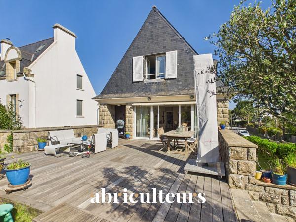 Villa familiale d’exception à 80 m de la Grande Plage 205 m² 8 chambres Jardin et garage Carnac Plage