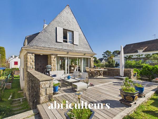 Villa familiale d’exception à 80 m de la Grande Plage 205 m² 8 chambres Jardin et garage Carnac Plage