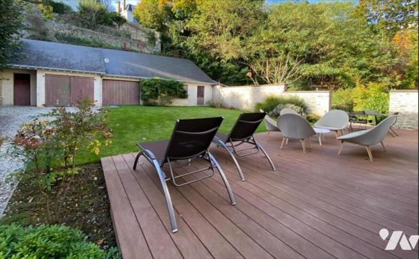 A VENDRE - MAISON DE CARACTERE - CENTRE VILLE - LAVA