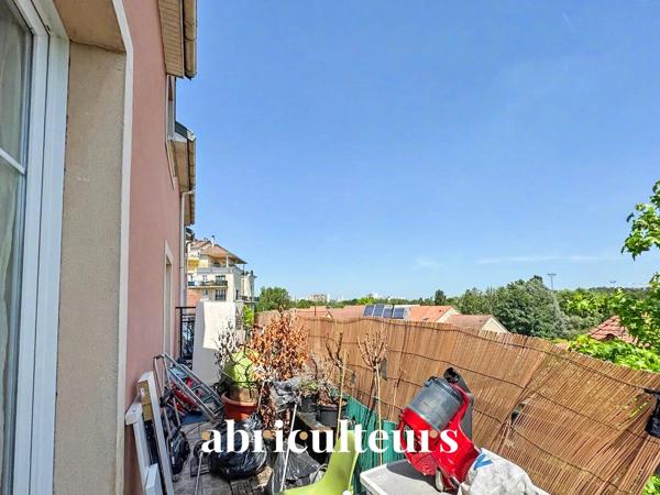 Appartement duplex 78 m² 4 pièces en vente à Villeneuve-la-Garenne Avenue du Ponant (92390)
