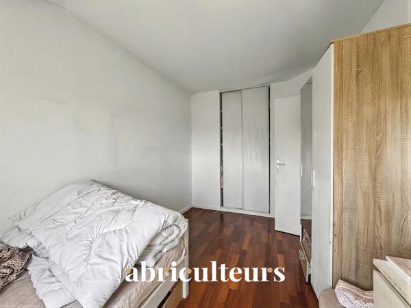 Appartement duplex 78 m² 4 pièces en vente à Villeneuve-la-Garenne Avenue du Ponant (92390)