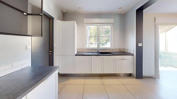 Maison 5 pièce(s) 160 m2