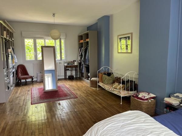 Maison à vendre |  Valeuil |  8 pièces | 240 m²