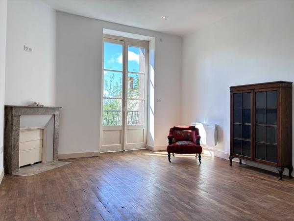 Jolie petite maison de village, à quelques pas des commodités du village
