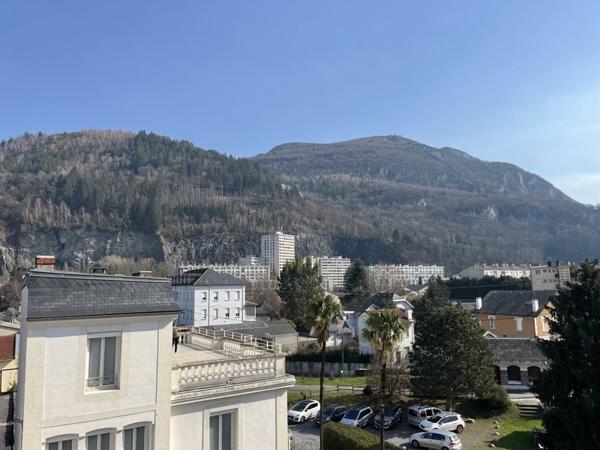 Immeuble à vendre |                                       Lourdes |                                            800 m²