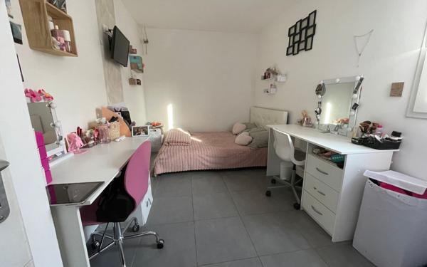 Maison à vendre    4 pièces •  Chavanoz