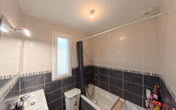 Maison à vendre    4 pièces •  Chavanoz