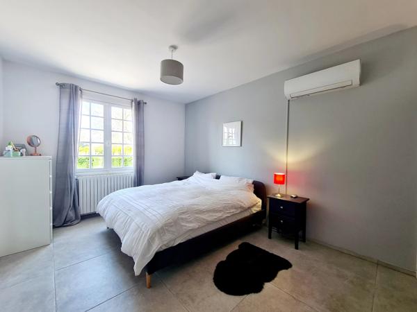 Spacieuse Maison de 5 Chambres avec Piscine et Jardin