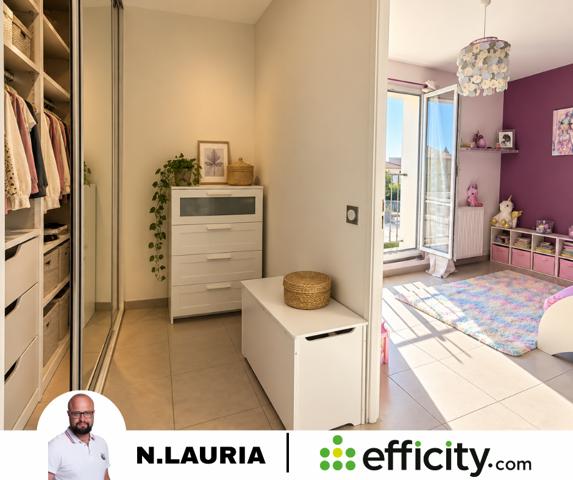 Maison
         4 pièces
        - 90 m² 330 000 € *