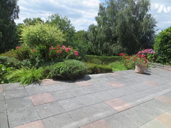 VIRE NORMANDIE, UNE MAISON CONTEMPORAINE spacieuse et lumineuse