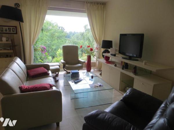 VIRE NORMANDIE, UNE MAISON CONTEMPORAINE spacieuse et lumineuse