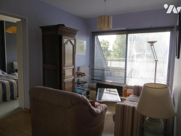 VIRE NORMANDIE, UNE MAISON CONTEMPORAINE spacieuse et lumineuse