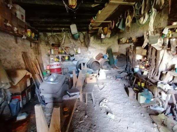 Ancien corps de ferme sur plus d’un hectare !