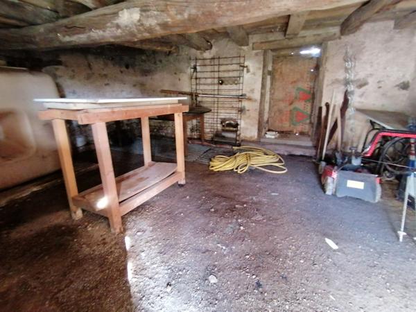 Ancien corps de ferme sur plus d’un hectare !