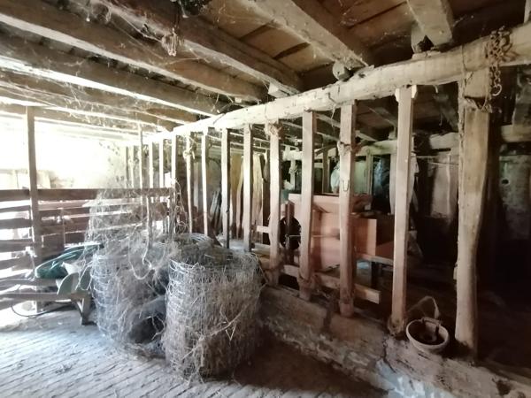 Ancien corps de ferme sur plus d’un hectare !