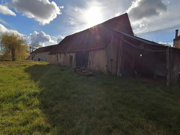Ancien corps de ferme sur plus d’un hectare !